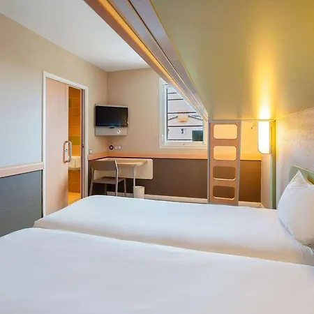 Hotel Brit Confort Cadarache 3*